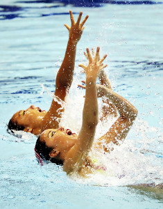 シンクロ日本選手権、乾・三井組がＴＲ首位 2016年04月29日 19時38分