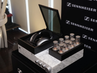 ゼンハイザー超弩級ヘッドフォン「HE-1」紹介イベント。高橋克典も絶賛