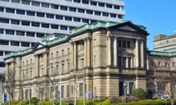 「円高パニック」を招いた黒田日銀の「失敗」 いよいよ1ドル＝105円が見えてきた