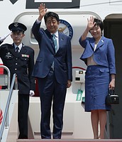 安倍首相、欧州歴訪に出発＝「持続的成長へ認識共有」