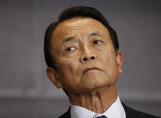 麻生財務大臣「急激な円高は明らかに偏った投機的な動き」 円売り介入を示唆か