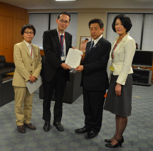 がん患者団体が厚労相に要望…改正基本法に「小児がん」「希少がん」「難治がん」対策を