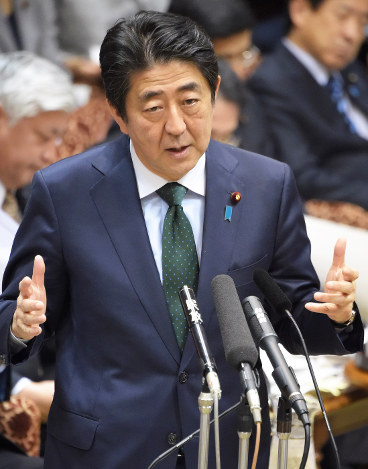 改憲、参院３分の２焦点＝安倍首相、勢力結集にらむ－今秋公布７０年