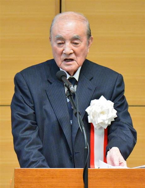 憲法記念日、新聞社説から「9条」が影を潜めた 安保法施行で「実質的な改憲」が進んだから？